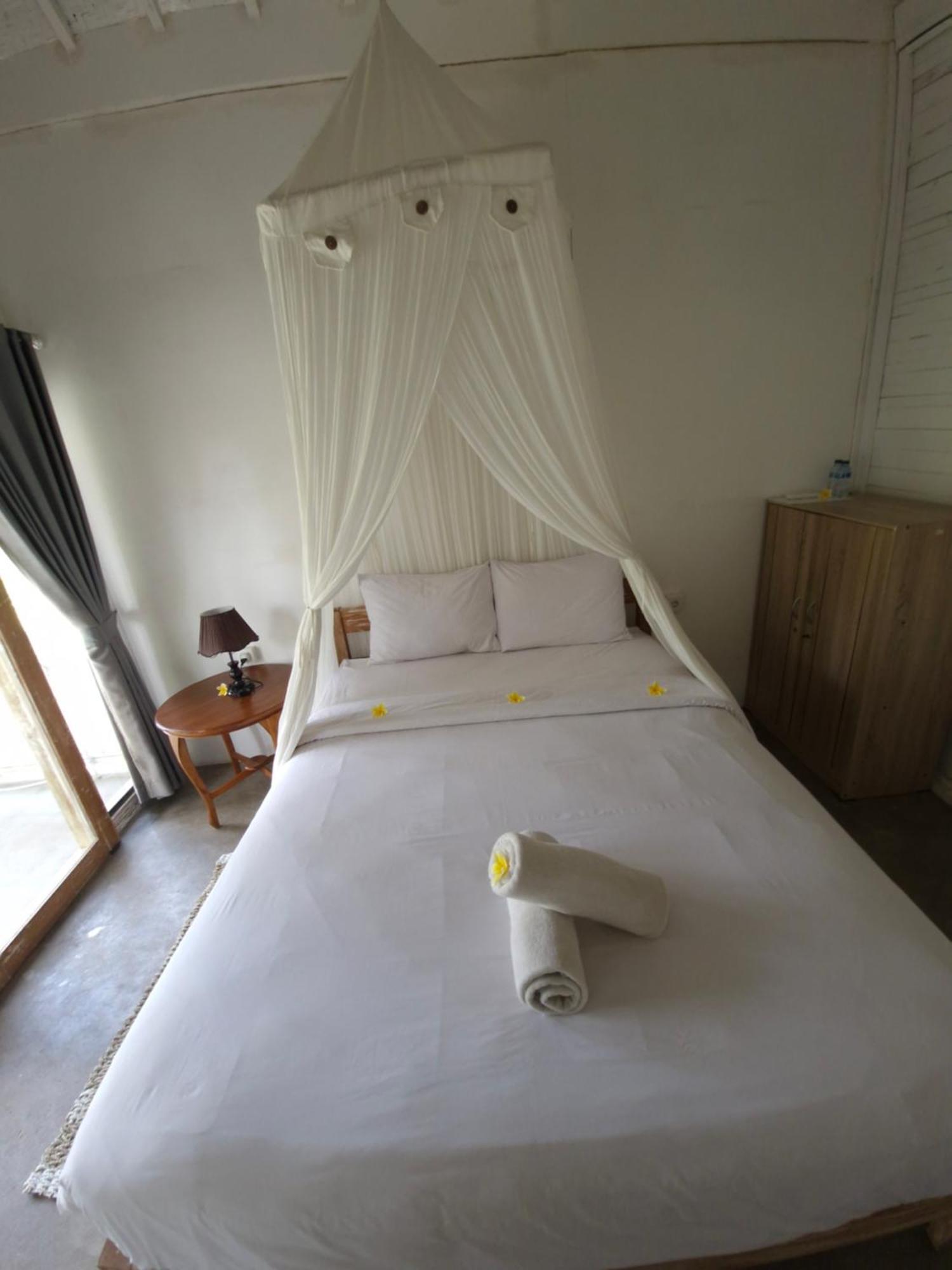 The Layar Homestay Batununggul Exteriör bild