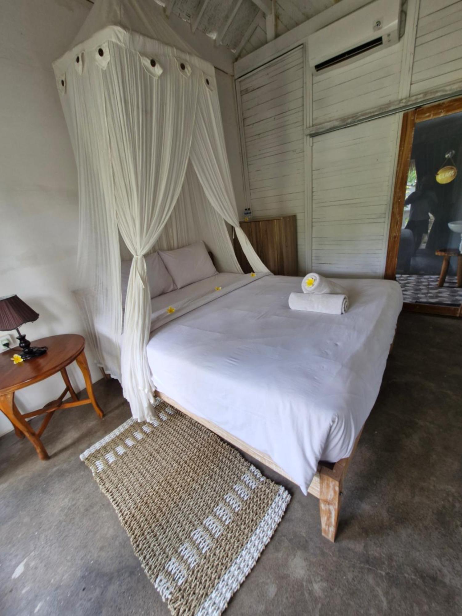 The Layar Homestay Batununggul Exteriör bild