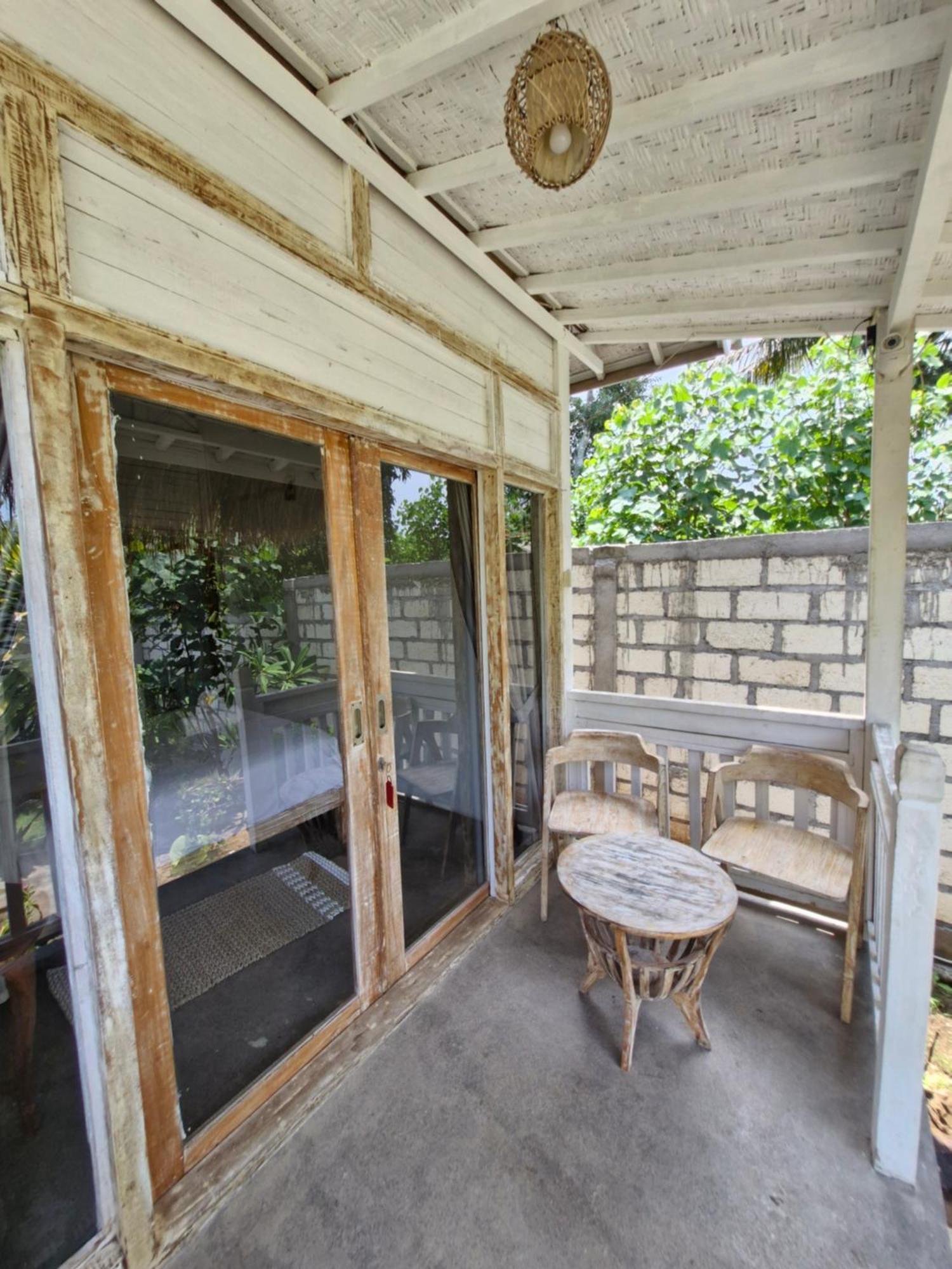 The Layar Homestay Batununggul Exteriör bild