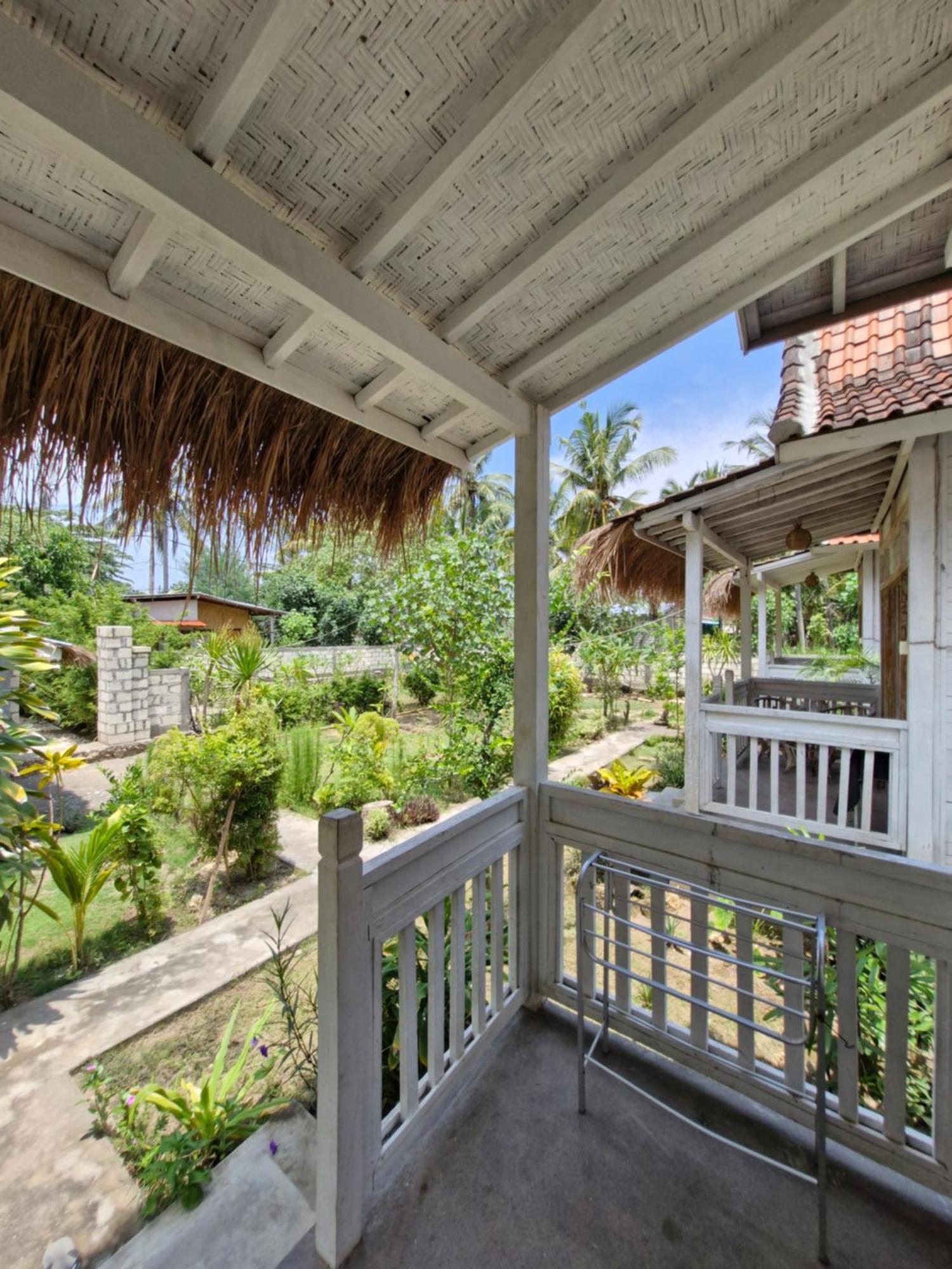 The Layar Homestay Batununggul Exteriör bild
