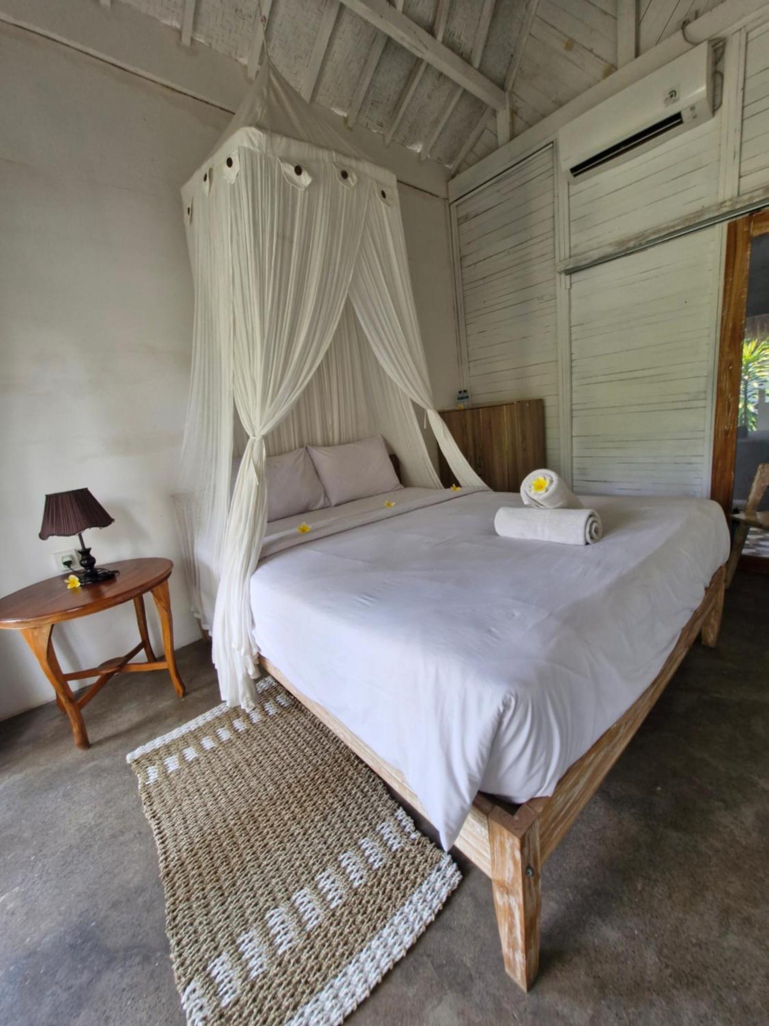 The Layar Homestay Batununggul Exteriör bild