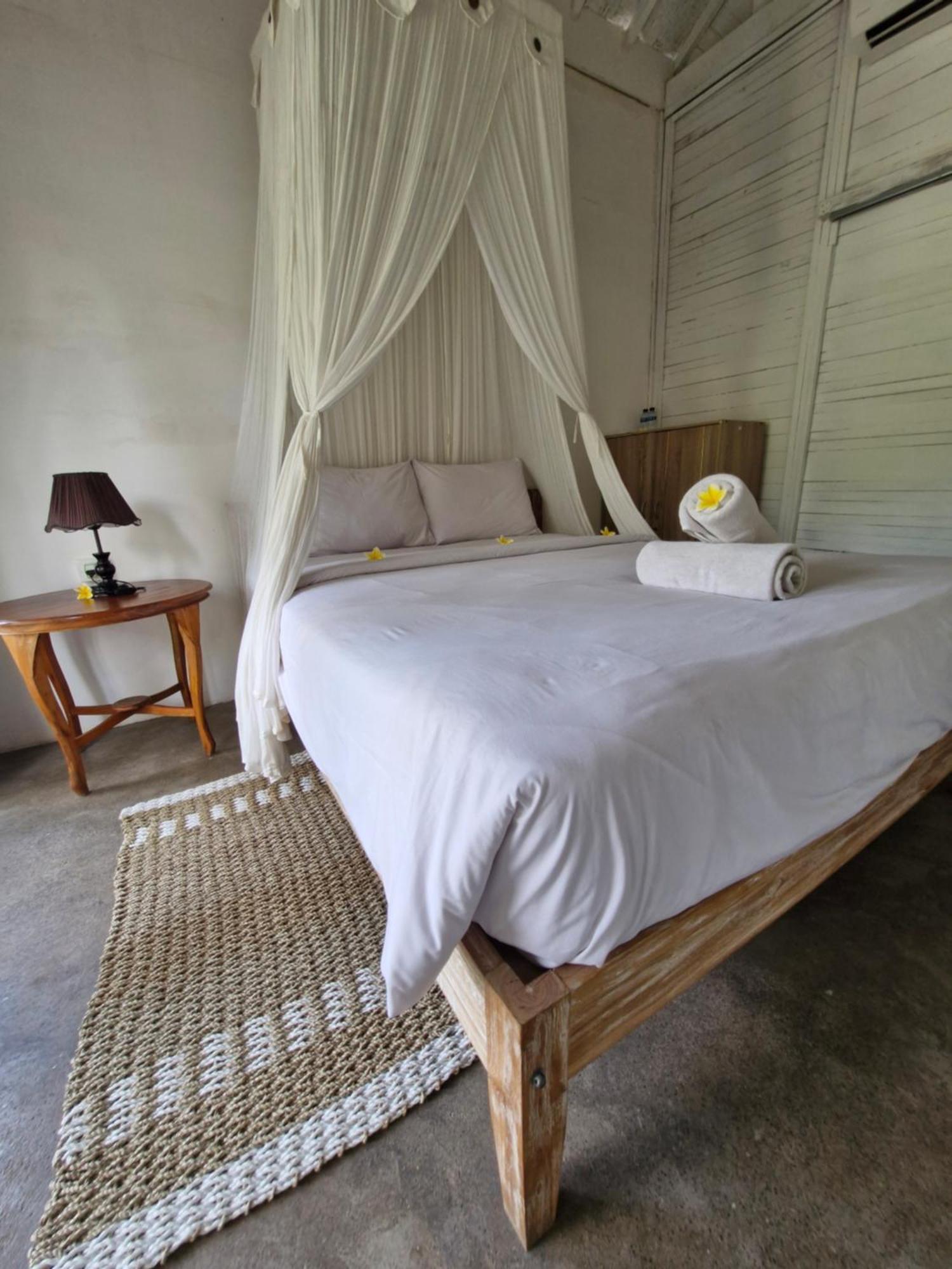 The Layar Homestay Batununggul Exteriör bild