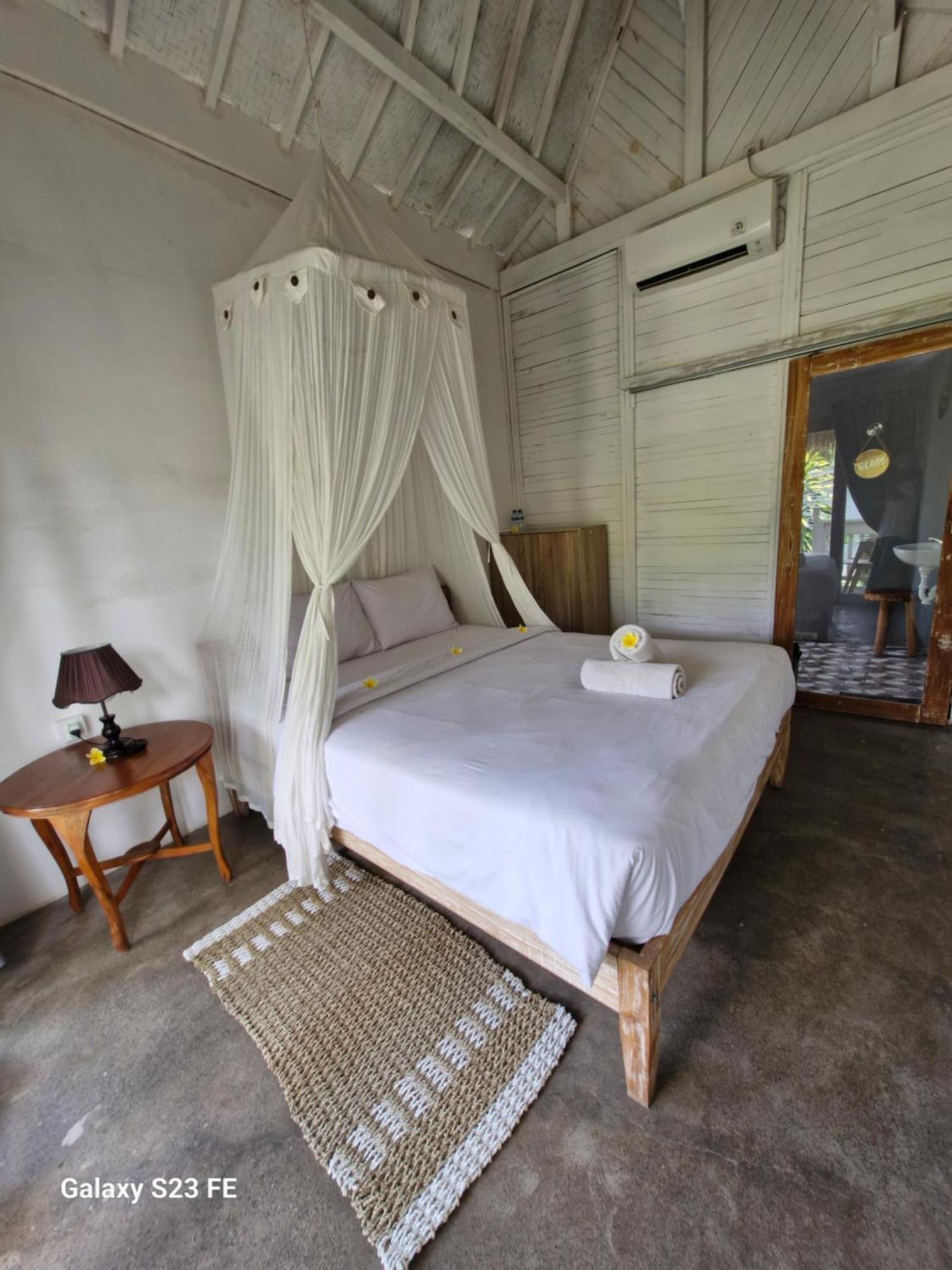 The Layar Homestay Batununggul Exteriör bild